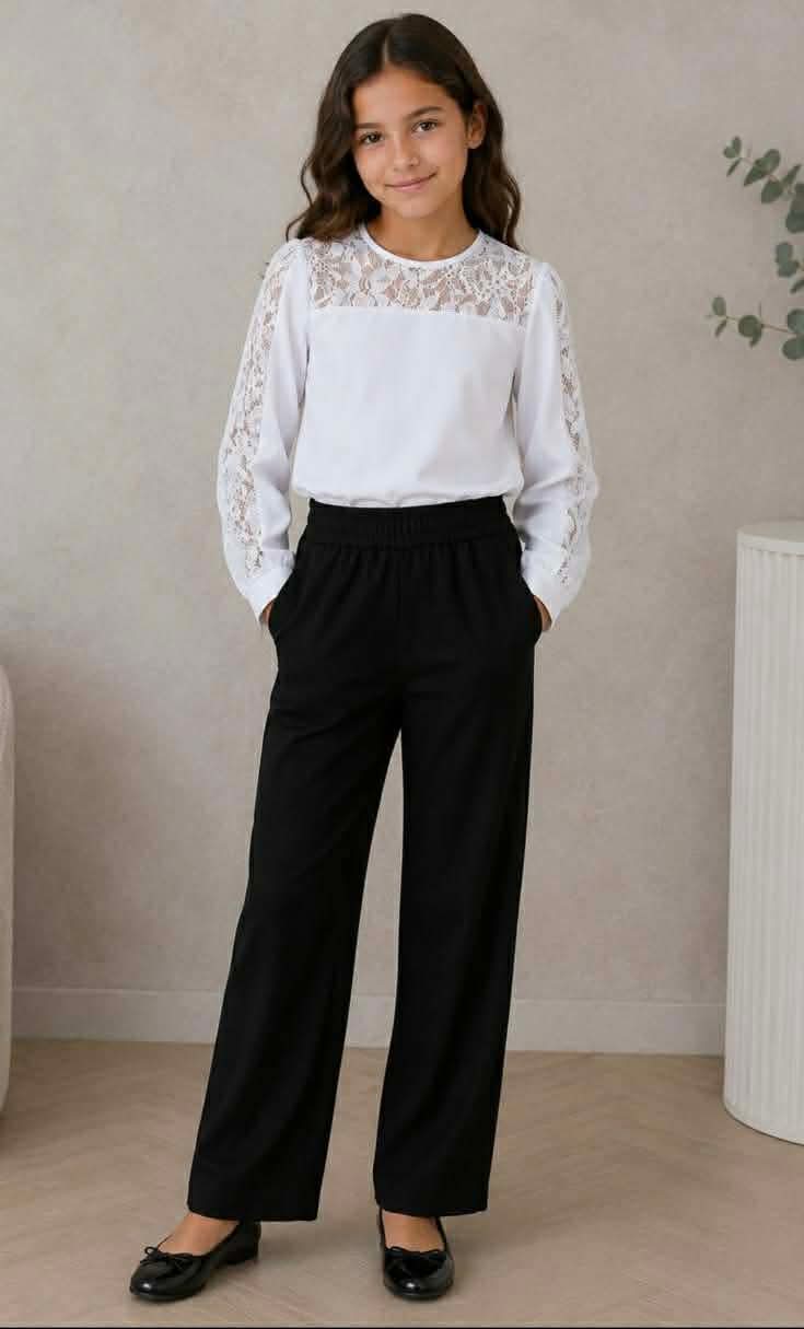received_1014665958231642 Spodnie dla dziewczynki VIVIEN – eleganckie czarne spodnie z szeroką nogawką - obrazek 1